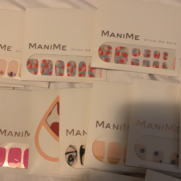 Lots of fun ManiMe stick on gels. - Picture 3 of 10